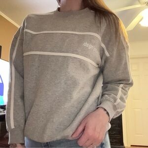 Boohoo dsgn studio size small crewneck sweatshirt